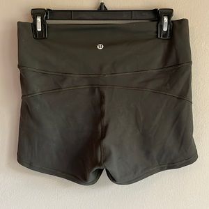 Lululemon shorty shorts